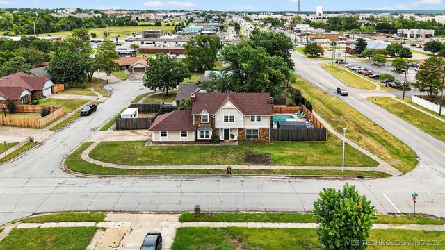9603 N 111th East Avenue, Owasso, OK 74055