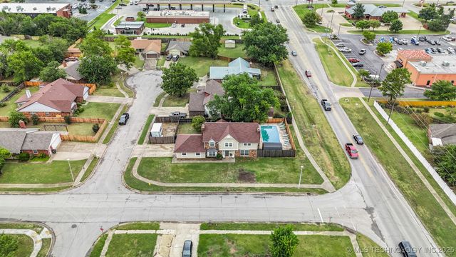 9603 N 111th East Avenue, Owasso, OK 74055