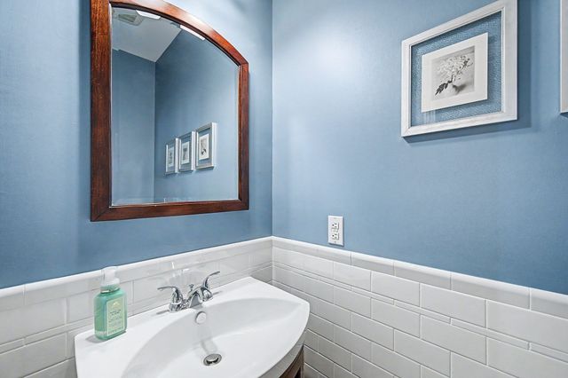 8 Southwood Dr 8, Southborough, MA 01772