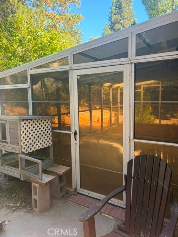 Image 28 of property listing at 32132 West, Running Springs, CA 92382
