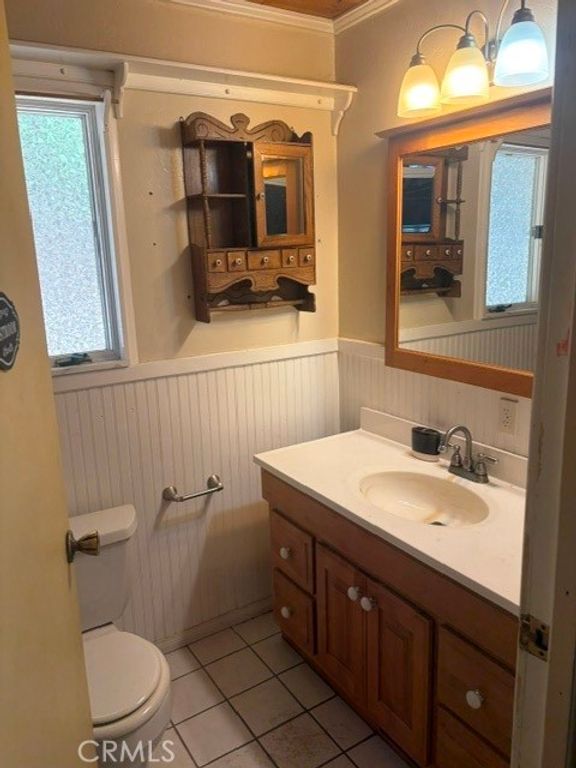 Image 6 of property listing at 32132 West, Running Springs, CA 92382