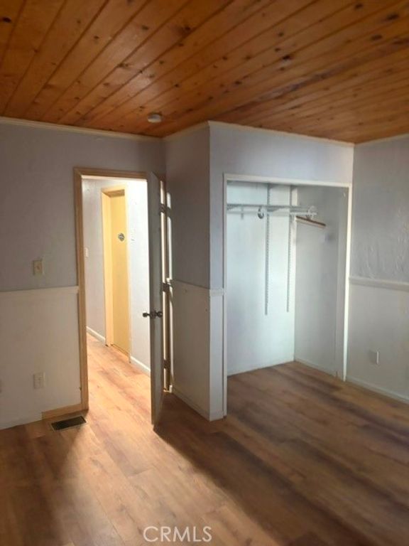 Image 9 of property listing at 32132 West, Running Springs, CA 92382