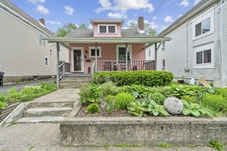 19 Parkview Court, Troy, NY 12180