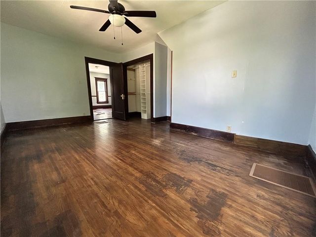 409 E 3rd Street, Maryville, MO 64468