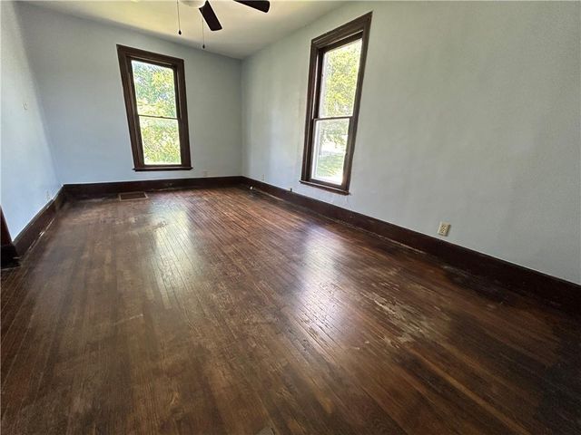 409 E 3rd Street, Maryville, MO 64468