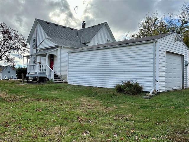 409 E 3rd Street, Maryville, MO 64468