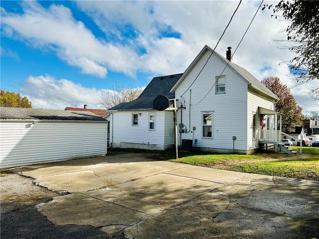 409 E 3rd Street, Maryville, MO 64468