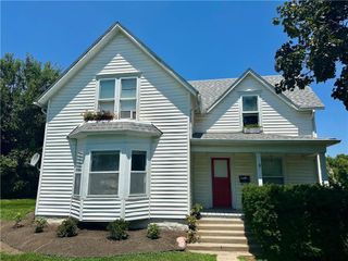 409 E 3rd Street, Maryville, MO 64468