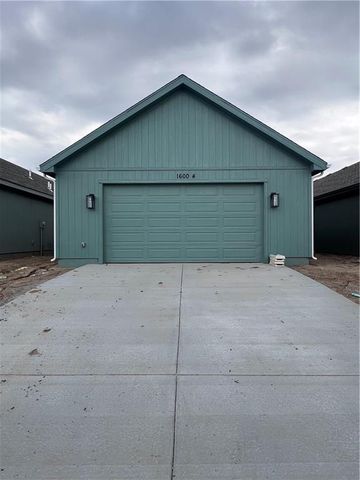 1600 Cottonwood Creek Avenue 4, Kearney, MO 64060