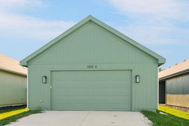 1600 Cottonwood Creek Avenue 4, Kearney, MO 64060