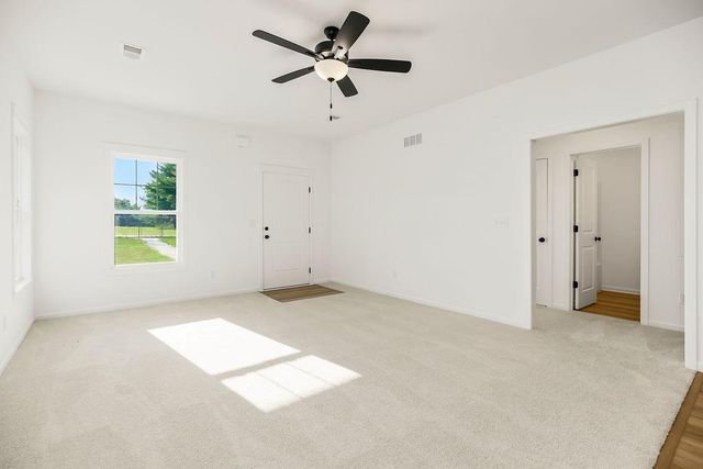 1600 Cottonwood Creek Avenue 4, Kearney, MO 64060