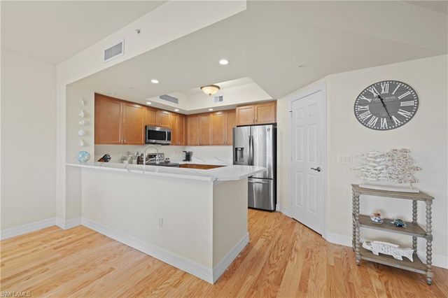 1065 Borghese LN 203, Naples, FL 34114