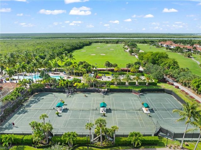 1065 Borghese LN 203, Naples, FL 34114