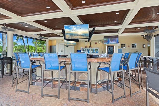 1065 Borghese LN 203, Naples, FL 34114