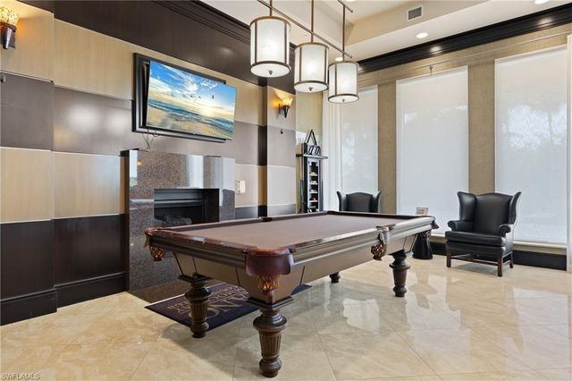 1065 Borghese LN 203, Naples, FL 34114