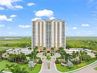 1065 Borghese LN 203, Naples, FL 34114