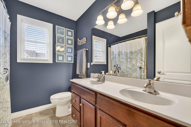 2040 Arbor Meadows Drive, Dewitt, MI 48820