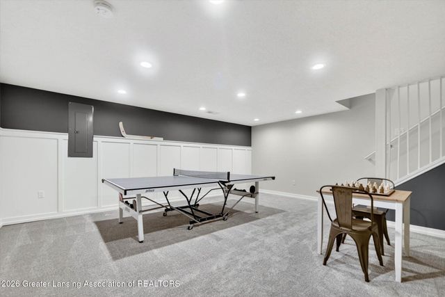 2040 Arbor Meadows Drive, Dewitt, MI 48820
