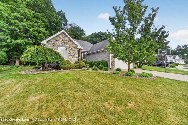 2040 Arbor Meadows Drive, Dewitt, MI 48820