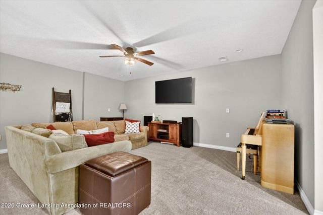 2040 Arbor Meadows Drive, Dewitt, MI 48820