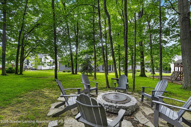 2040 Arbor Meadows Drive, Dewitt, MI 48820