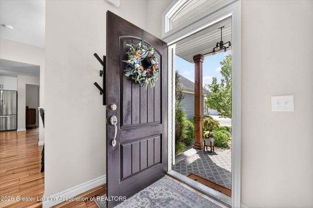 2040 Arbor Meadows Drive, Dewitt, MI 48820