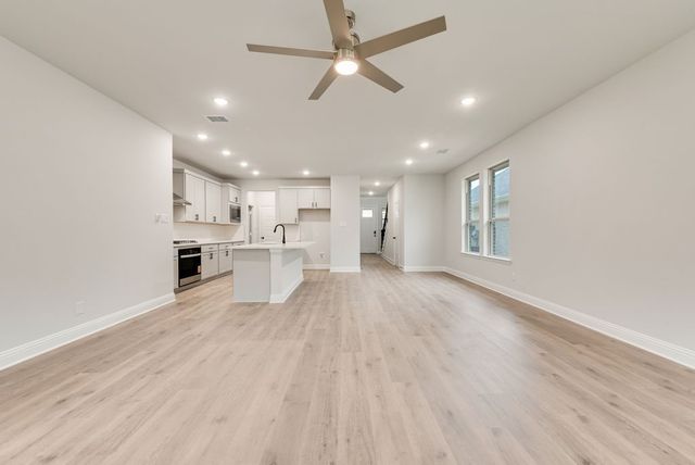 156 Ashbrook Street, Little Elm, TX 75068