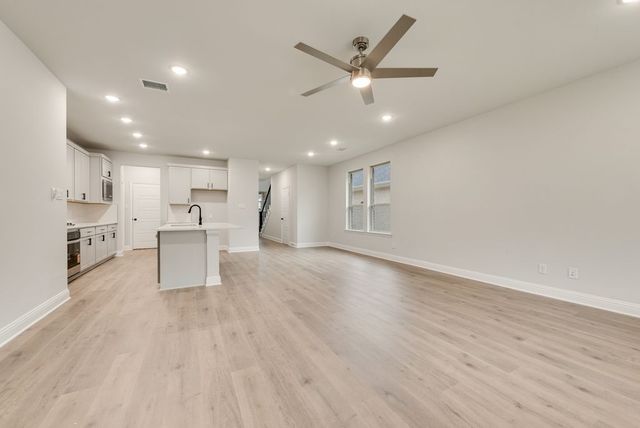 156 Ashbrook Street, Little Elm, TX 75068