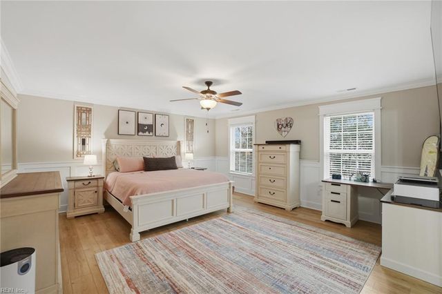 1642 Wright LN, Virginia Beach, VA 23451