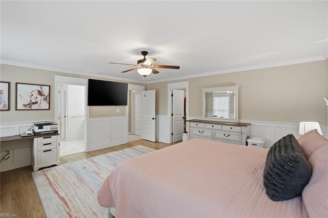 1642 Wright LN, Virginia Beach, VA 23451