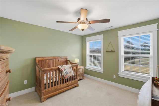 1642 Wright LN, Virginia Beach, VA 23451