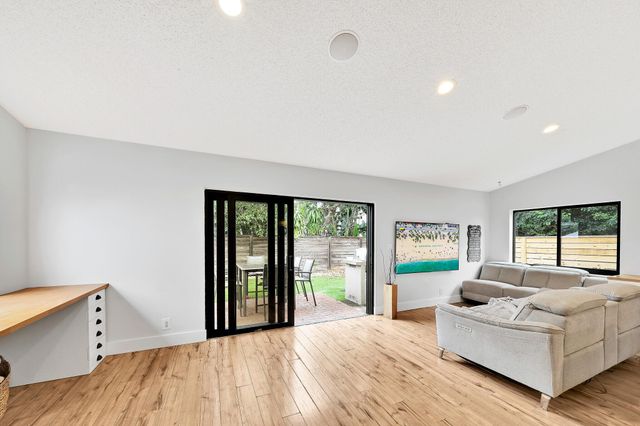 21588 Magdalena Terrace, Boca Raton, FL 33433