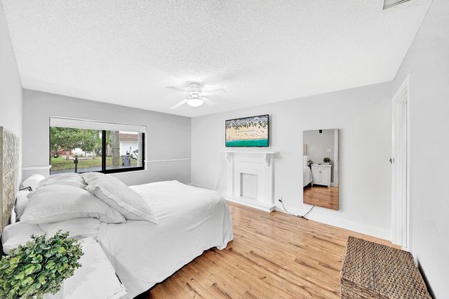 21588 Magdalena Terrace, Boca Raton, FL 33433