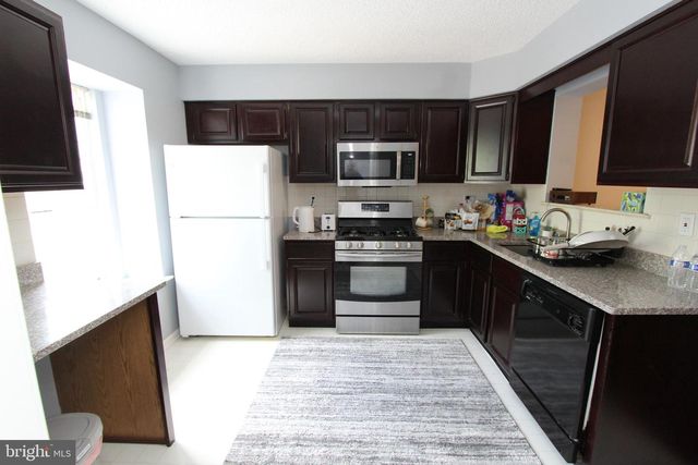 6 HALSTEAD PL, Princeton, NJ 08540