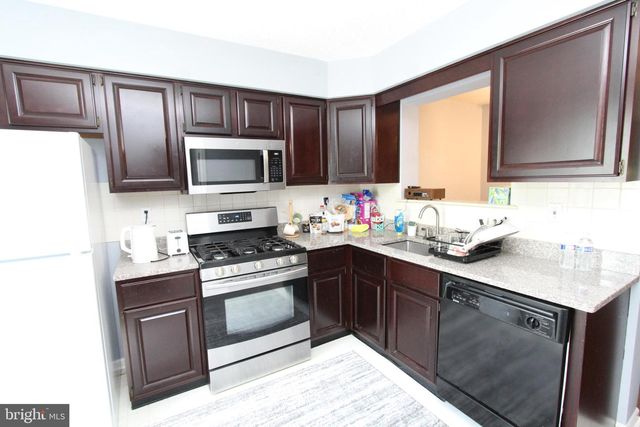 6 HALSTEAD PL, Princeton, NJ 08540