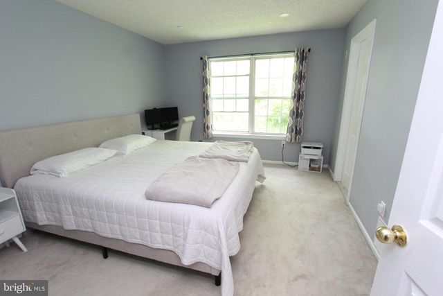 6 HALSTEAD PL, Princeton, NJ 08540