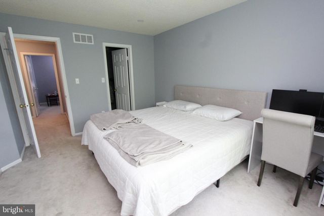 6 HALSTEAD PL, Princeton, NJ 08540