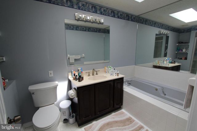 6 HALSTEAD PL, Princeton, NJ 08540