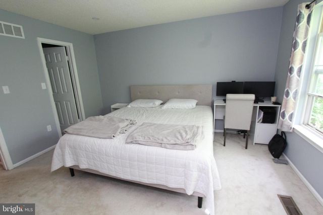 6 HALSTEAD PL, Princeton, NJ 08540
