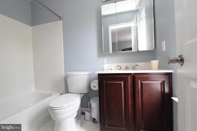 6 HALSTEAD PL, Princeton, NJ 08540