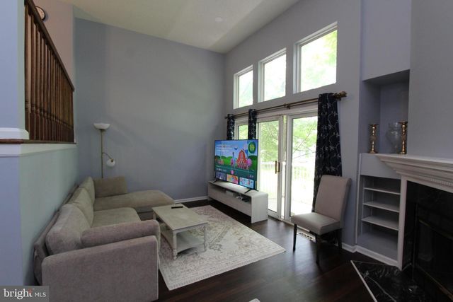6 HALSTEAD PL, Princeton, NJ 08540