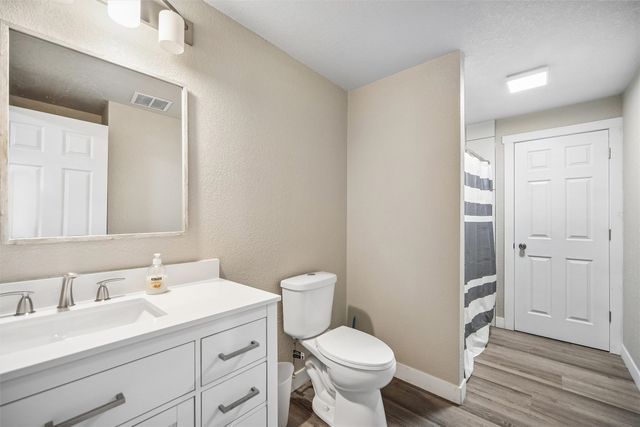 226 E Bell Avenue, Des Moines, IA 50315