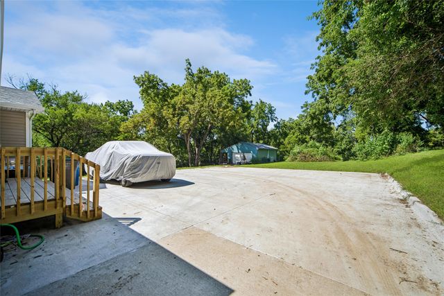 226 E Bell Avenue, Des Moines, IA 50315