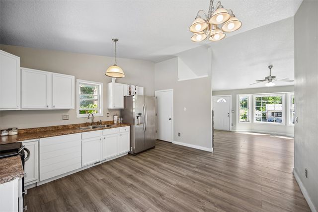 226 E Bell Avenue, Des Moines, IA 50315