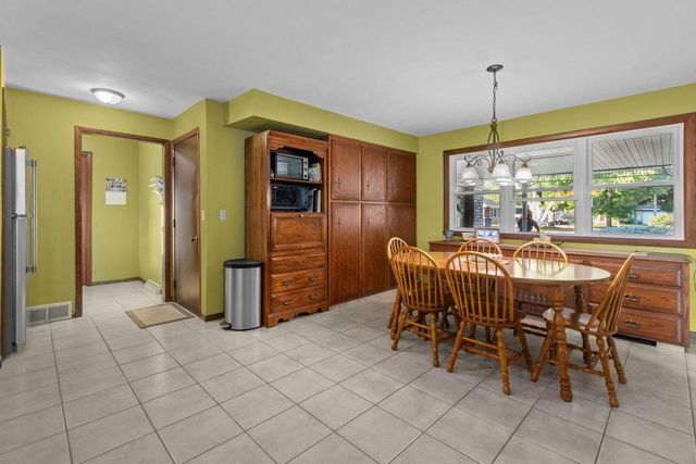 608 MICHIGAN LANE COURT, Kaukauna, WI 54130