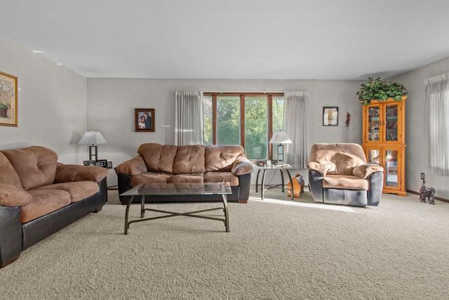 608 MICHIGAN LANE COURT, Kaukauna, WI 54130