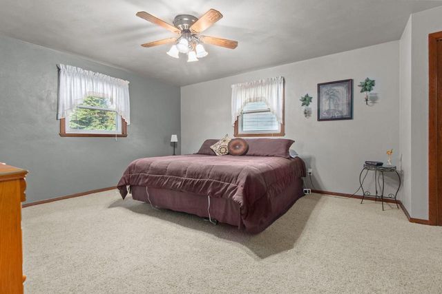 608 MICHIGAN LANE COURT, Kaukauna, WI 54130