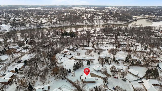 608 MICHIGAN LANE COURT, Kaukauna, WI 54130