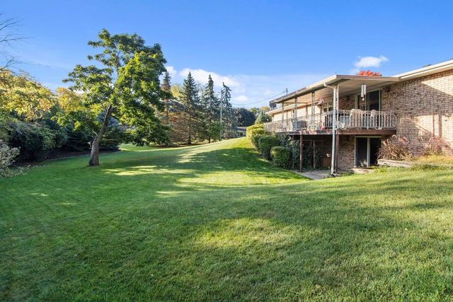 608 MICHIGAN LANE COURT, Kaukauna, WI 54130