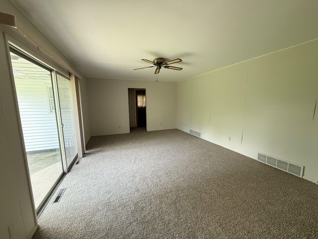 1850 W 53rd Avenue, Merrillville, IN 46410